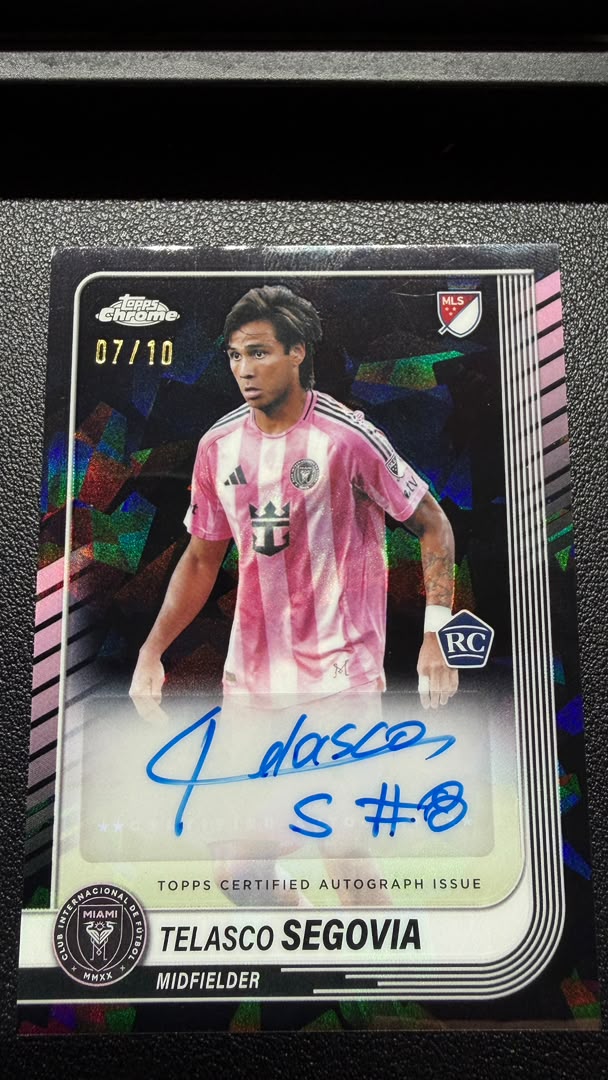 Telasco Segovia 2025 Topps Chrome MLS Black Wave Refractor RC Auto 07/10 #CA-TS – Inter Miami / Venezuela