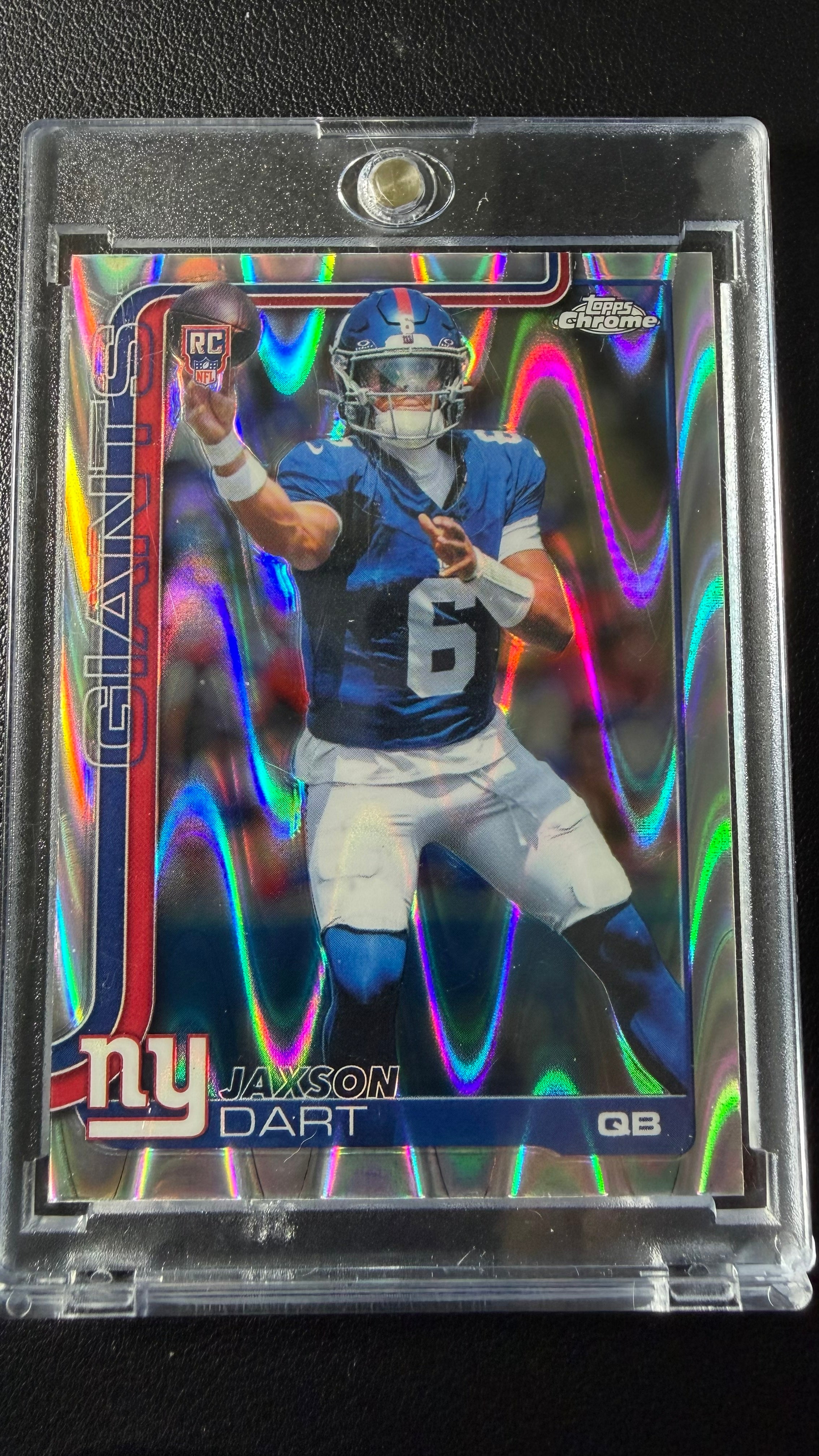 Jaxson Dart 2025 Topps Chrome Rookie Wave Refractor RC – New York Giants