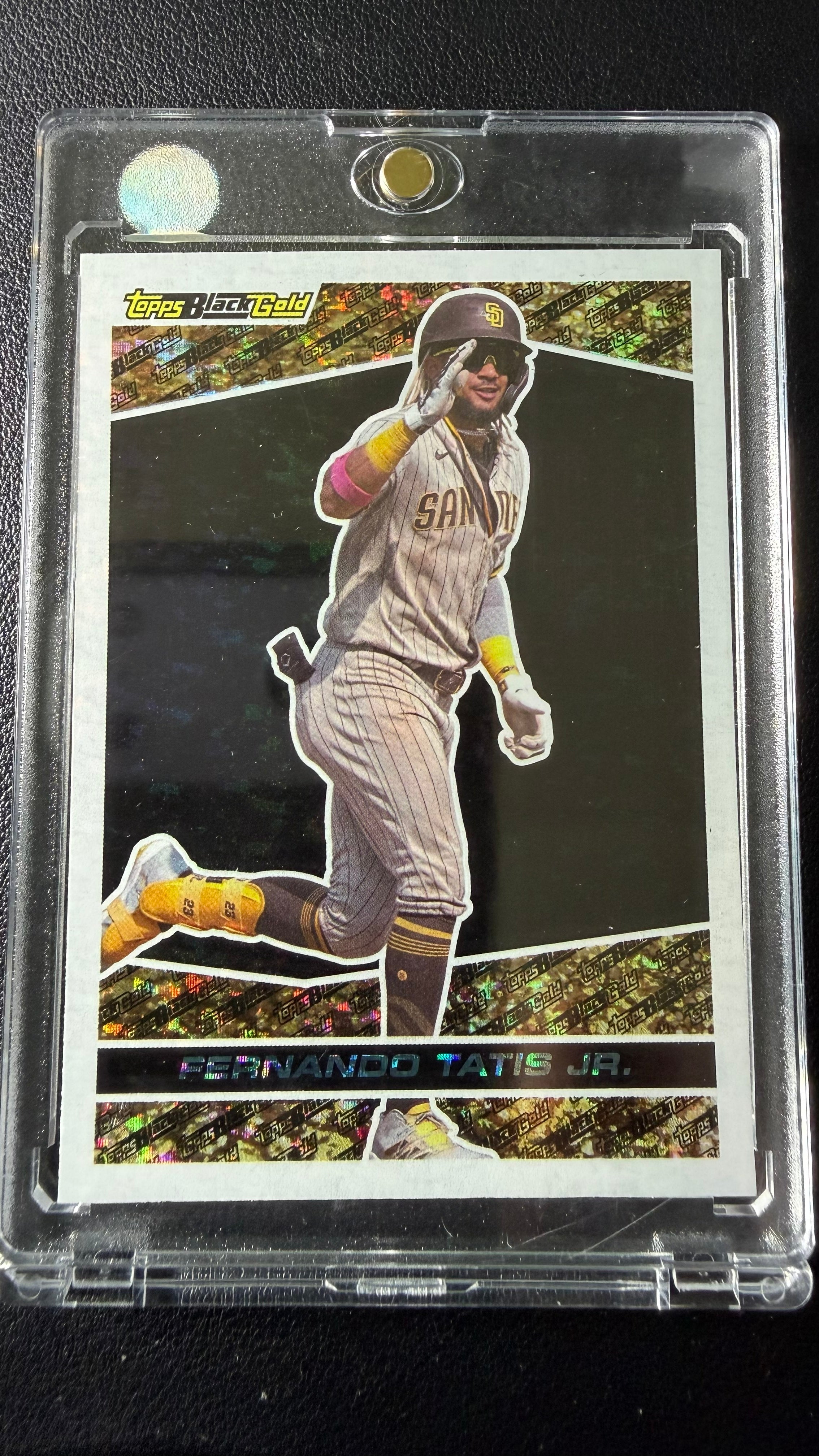 Fernando Tatís Jr. 2025 Topps Black Gold Insert – San Diego Padres