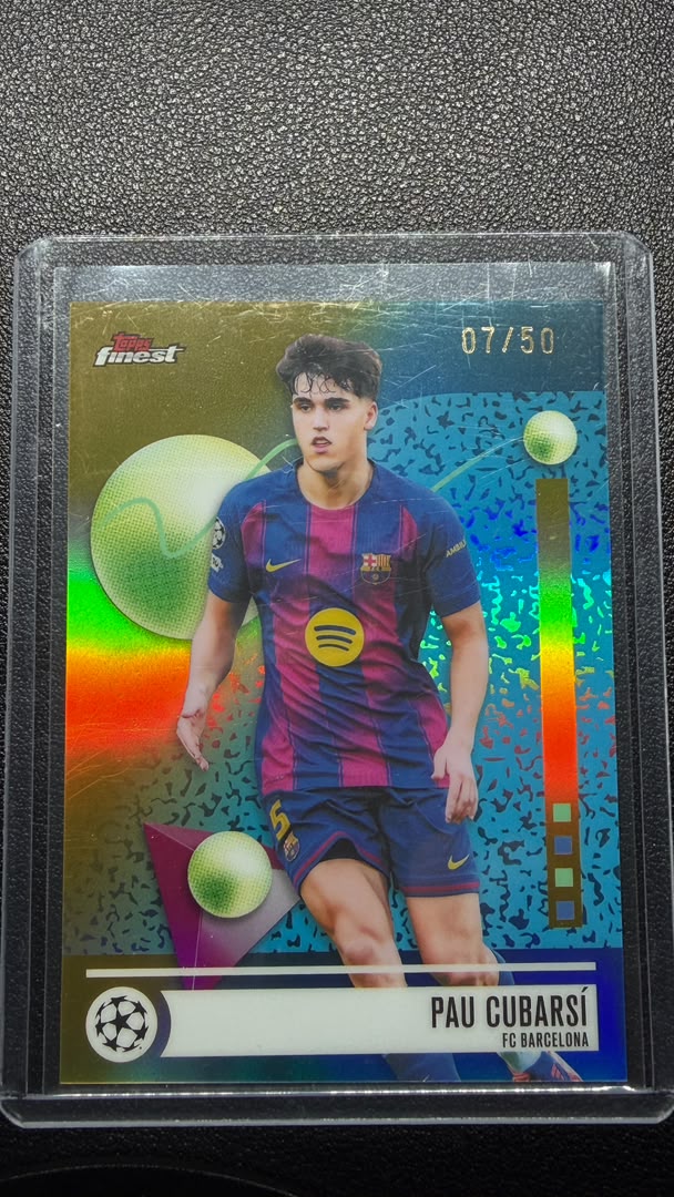 2025-26 Topps Finest UEFA Pau Cubarsí Gold Refractor /50 #180