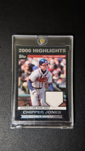 2024 Topps 2006 Highlights Game-Worn Jersey Relic – Chipper Jones | Atlanta Braves